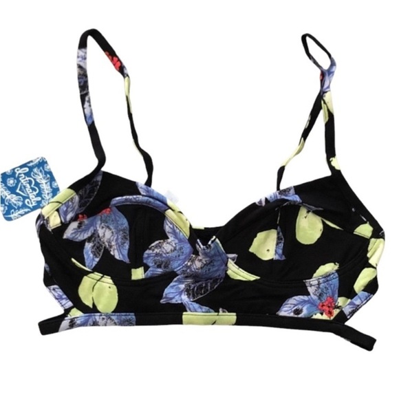 NWT Free People Bras Top Bundle Cream Red Blue XS - Picture 6 of 16